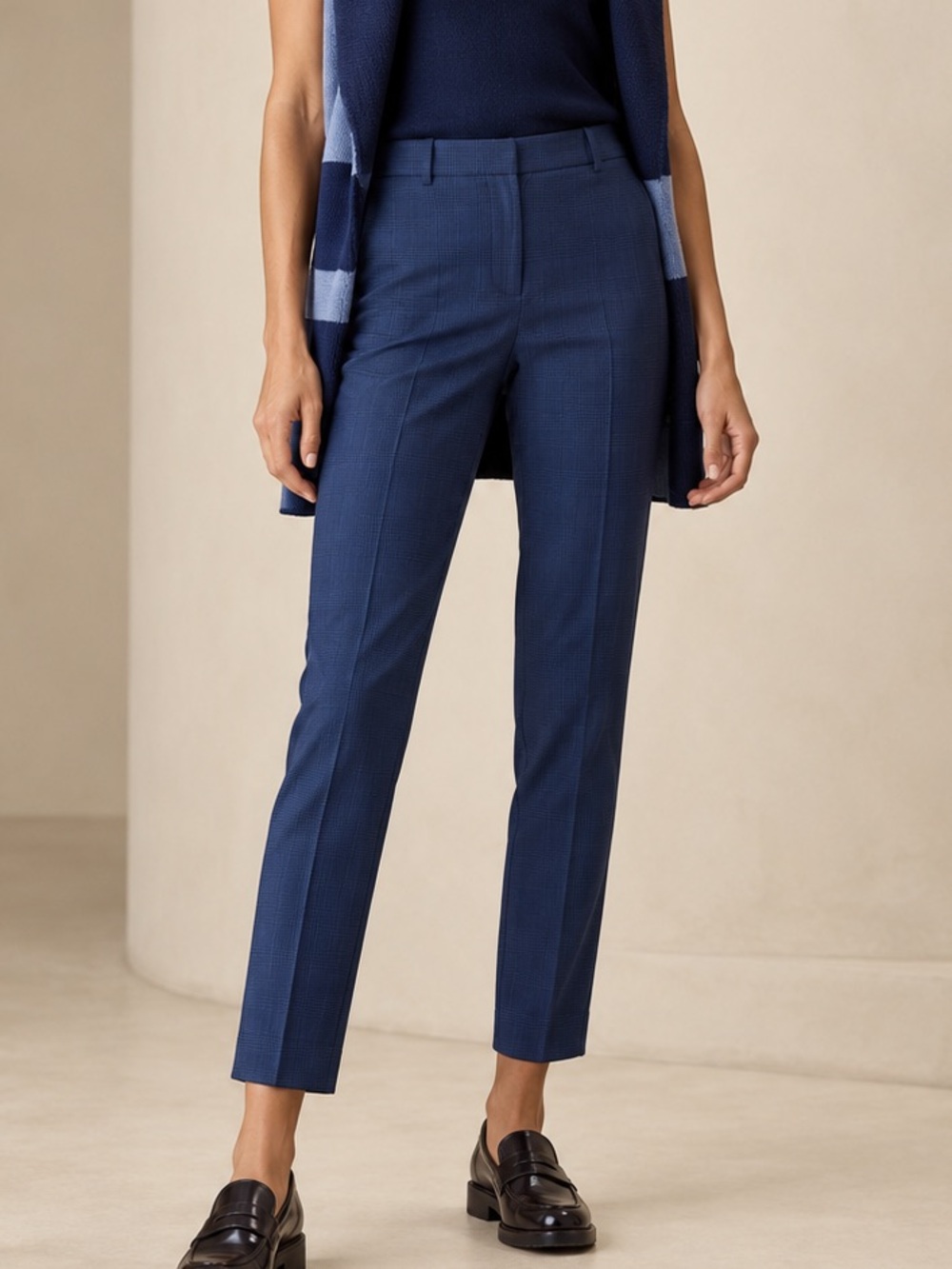 Banana Republic Avery Wool Blend Ankle Tailored Trouser Pants in navy blue sz 2